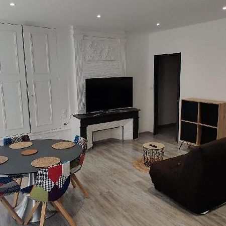 Appartement F2 Dans Le Centre Historique Le Puy-en-Velay Exterior foto