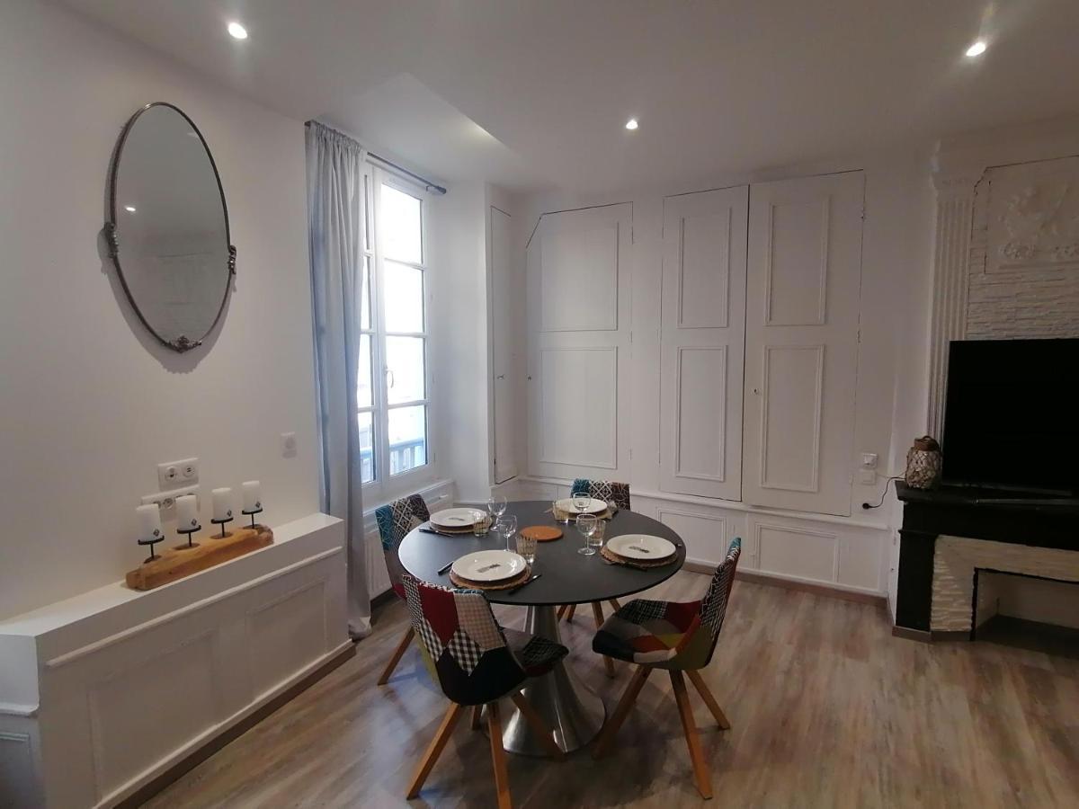 Appartement F2 Dans Le Centre Historique Le Puy-en-Velay Exterior foto